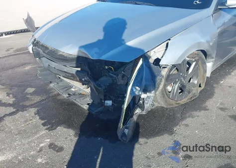 2021 Hyundai Elantra Sel from USA, damaged, VIN 5NPLM4AG6MH001585